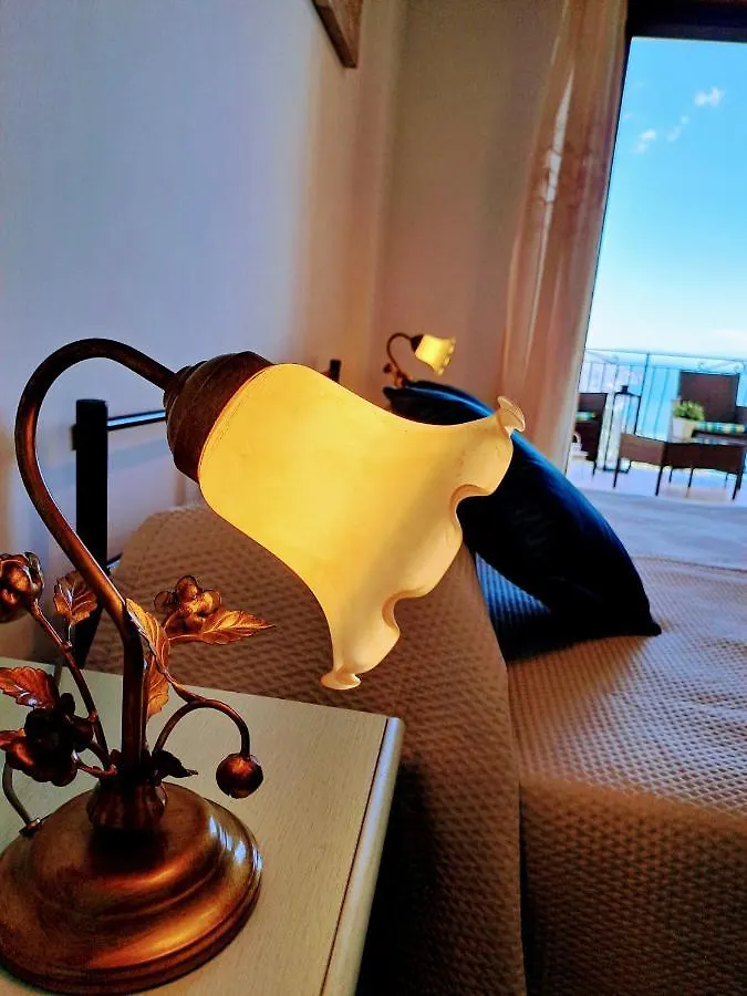 Tao Charming Apartment 陶尔米纳 意大利
