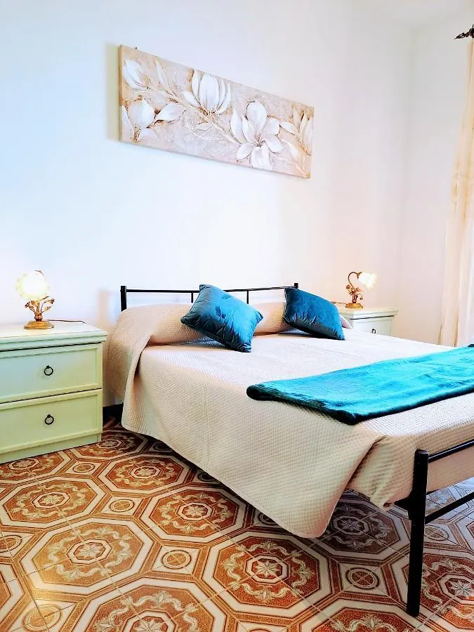 Tao Charming Apartment 陶尔米纳 意大利
